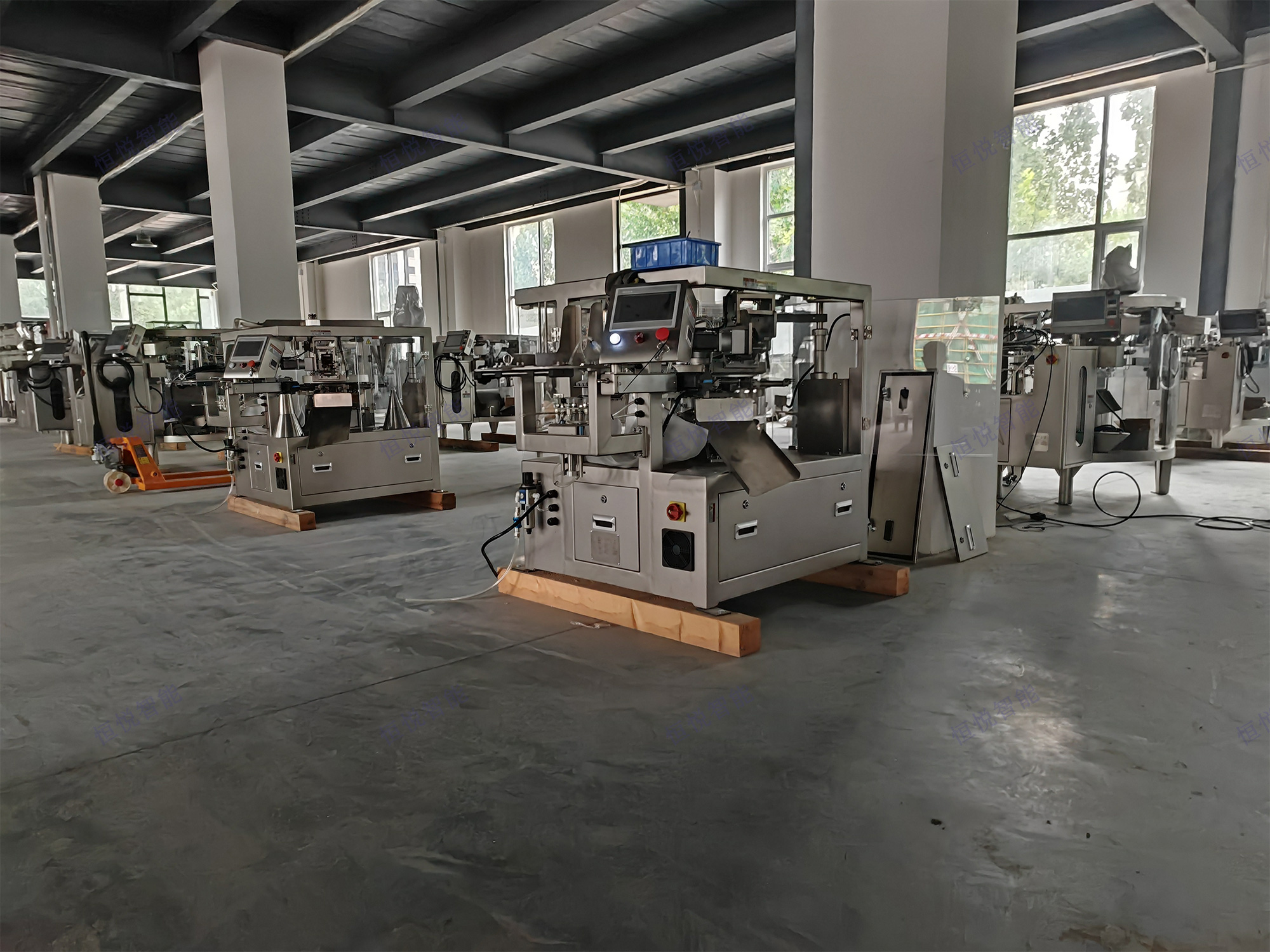 六工位给袋式包装机